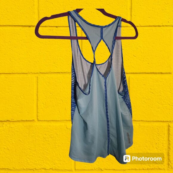 Under Armour Racerback Tank Size‎ XL ( No Size Tag Attached)  (OS 1021) - Picture 2 of 2